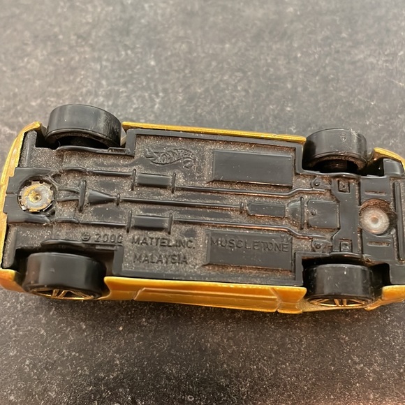 2000 Muscletone - Picture 3 of 4